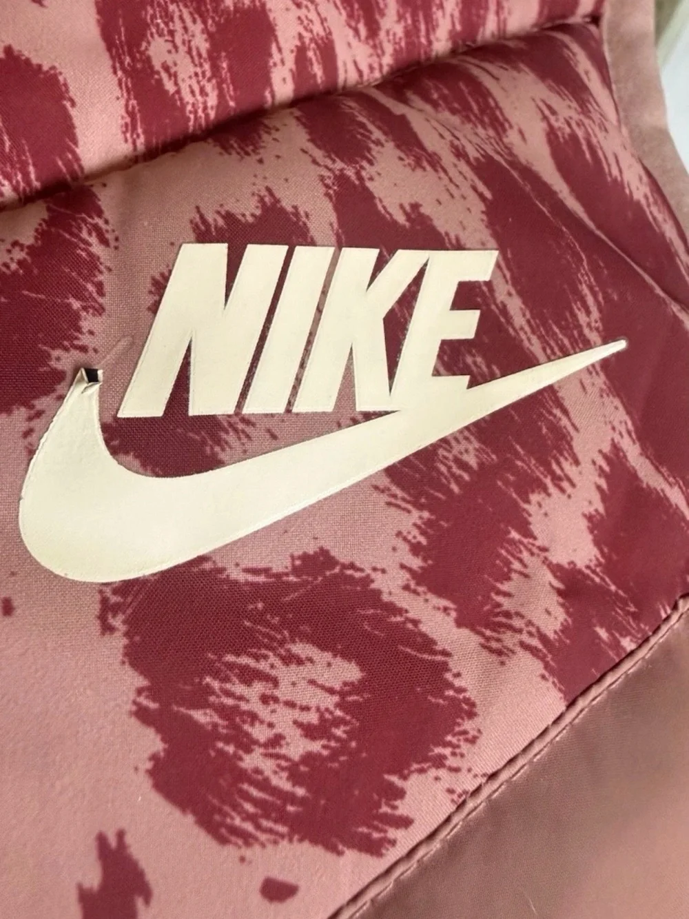 Nike Toddler Girls Puffer Vest Pink Animal Print Full Zip Size 2T 86-92 cm